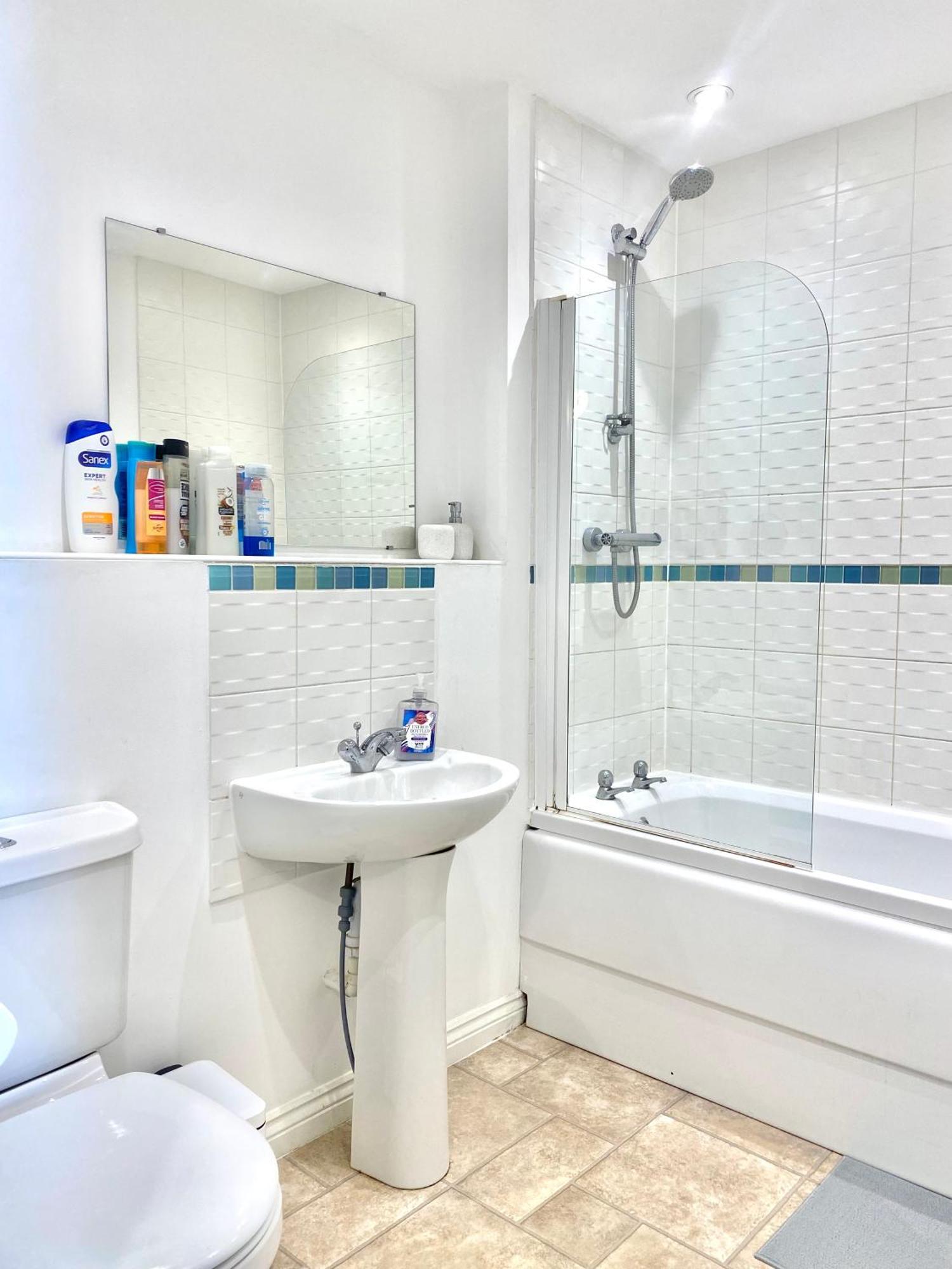 Villa Free Private Parking! Oakley House And Garden! Fully Equipped 4 Comfy Beds Corby Exterior foto